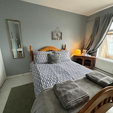 House Near To Castlecourt Shopping Apartment Belfast Exterior photo